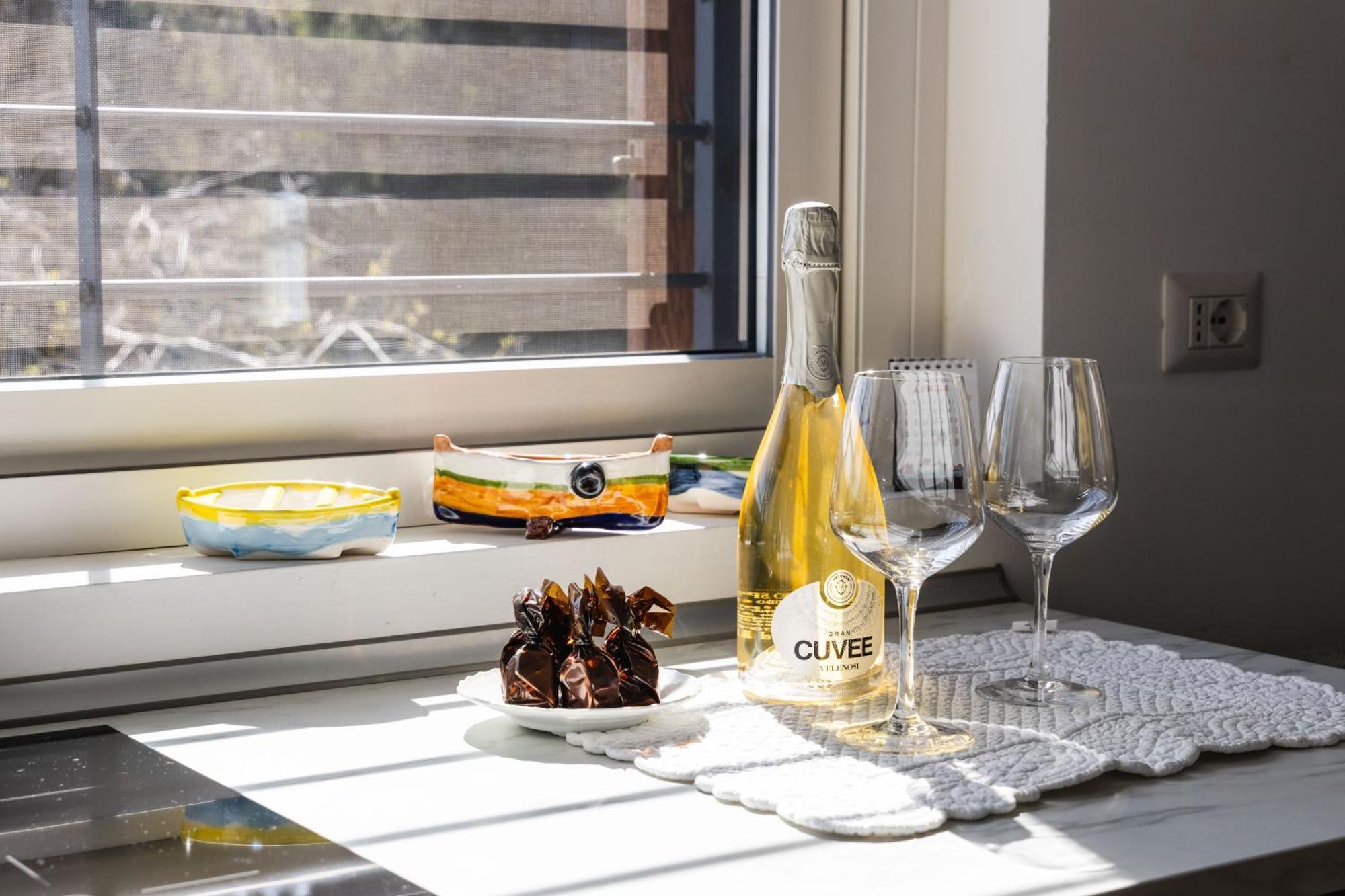Maestrale Apartment Nebbiuno Екстериор снимка